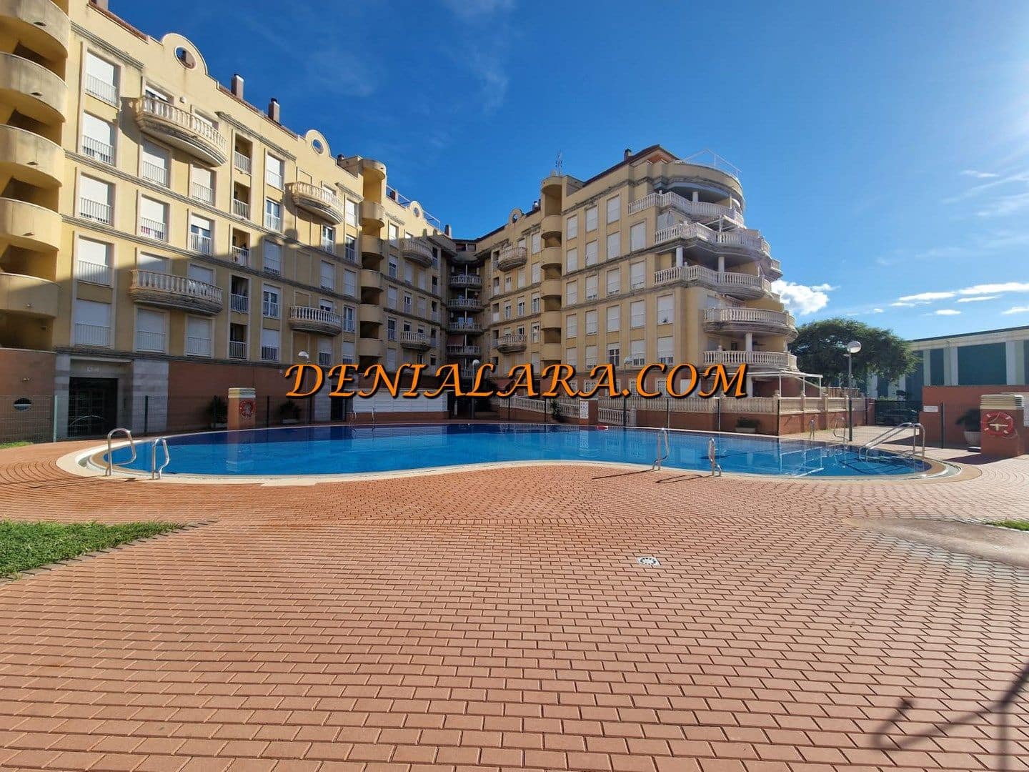 3 soveværelse Lejlighed til salg i Denia med swimmingpool garage - € 299.999 (Ref: 9981667)