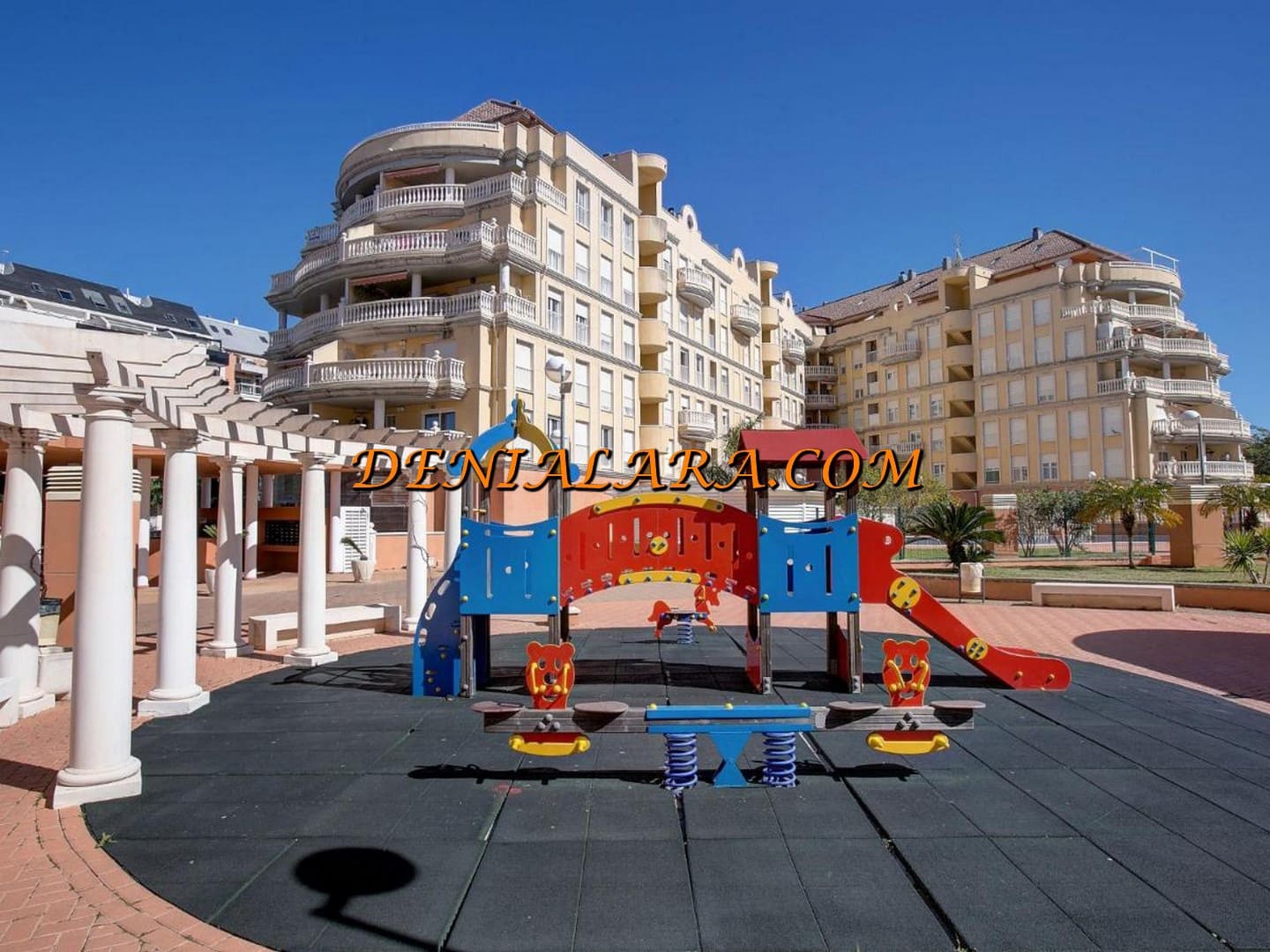 3 soveværelse Lejlighed til salg i Denia med swimmingpool garage - € 299.999 (Ref: 9981667)