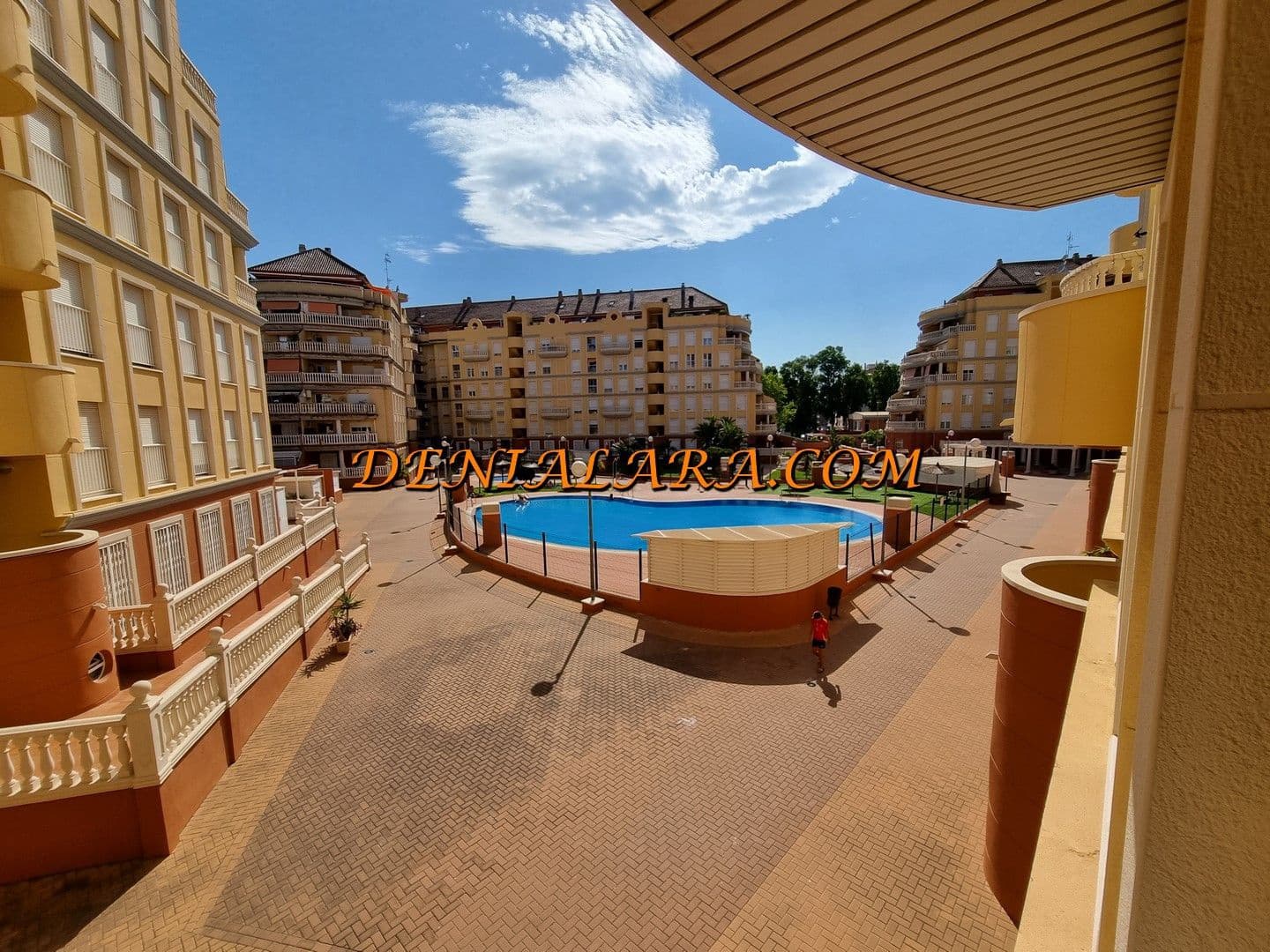 3 soveværelse Lejlighed til salg i Denia med swimmingpool garage - € 299.999 (Ref: 9981667)