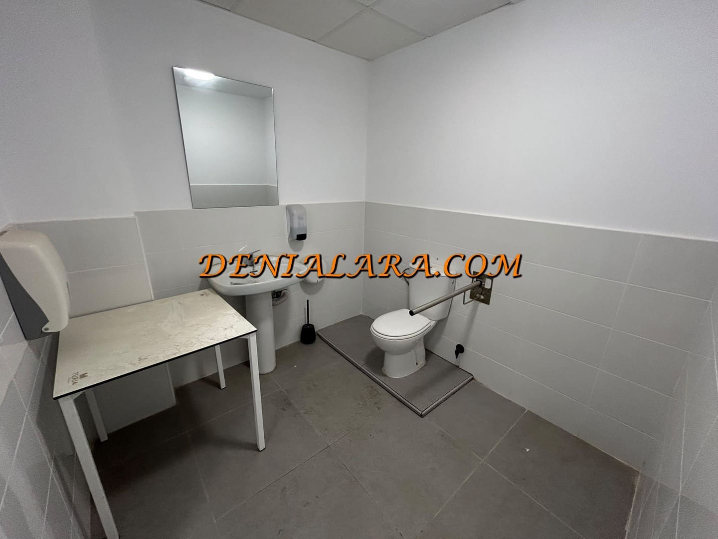 Restaurant/Bar til leie i Denia - € 4 000 (Ref: 9985698)