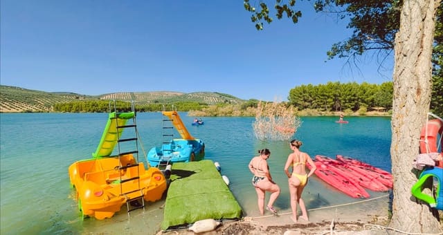   2 soveværelse   ferieGuesthouse/B & B i Colomera med   garage  - € 500 (Ref: 9946873)