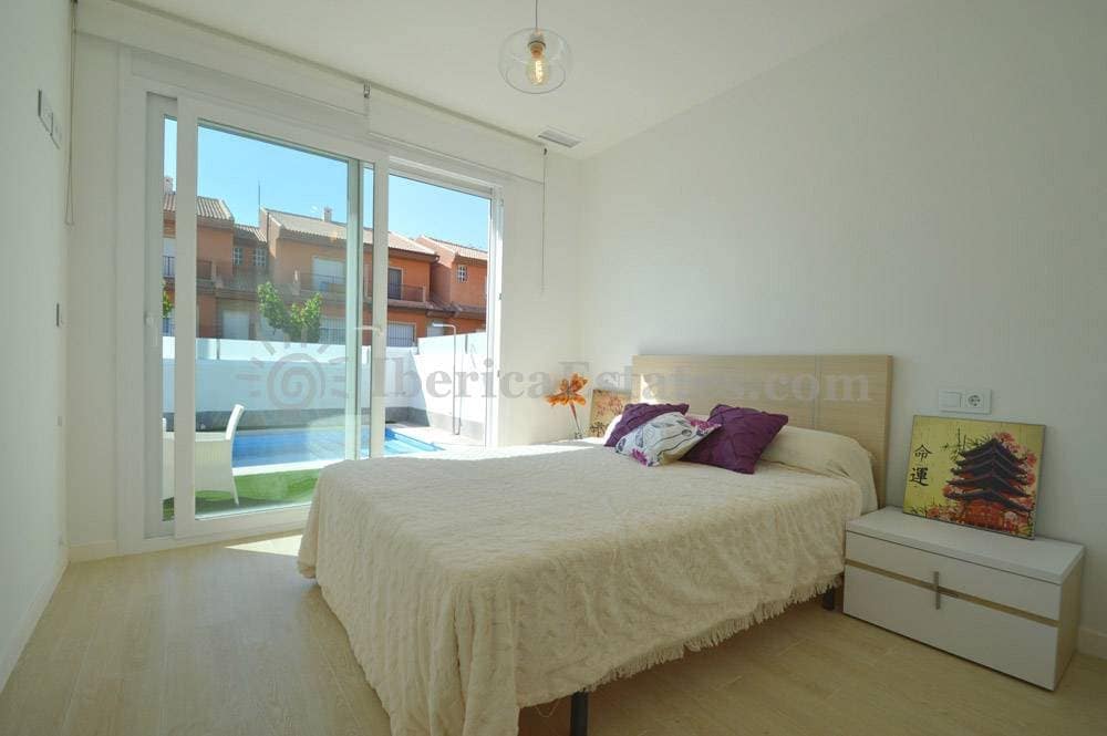 3 quarto Moradia para venda em San Pedro del Pinatar com piscina - 375 000 € (Ref: 7931879)