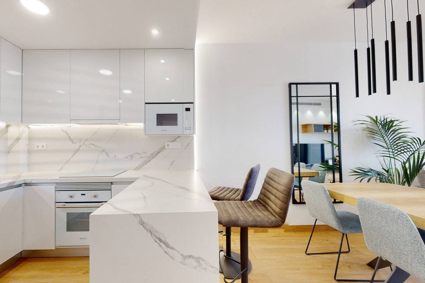 2 makuuhuone Huoneisto myytävänä paikassa Torrevieja mukana uima-altaan 
autotalli - 279 900 € (Ref: 7931980)