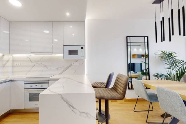 2 makuuhuone Huoneisto myytävänä paikassa Los Balcones - Los Altos, Torrevieja mukana uima-altaan 
autotalli - 279 900 € (Ref: 7931980)