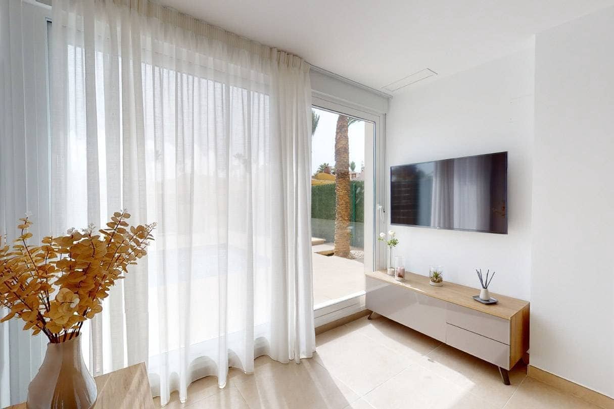 3 Zimmer Villa zu verkaufen in Los Alcazares mit Pool - 384.000 € (Ref: 7932188)