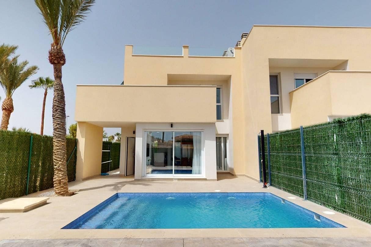 3 Zimmer Villa zu verkaufen in Los Alcazares mit Pool - 384.000 € (Ref: 7932188)