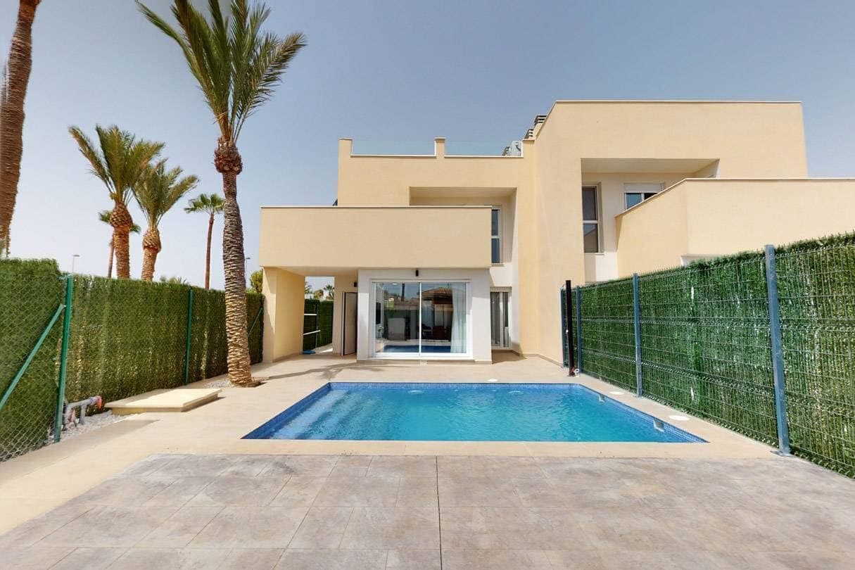 3 Zimmer Villa zu verkaufen in Los Alcazares mit Pool - 384.000 € (Ref: 7932188)