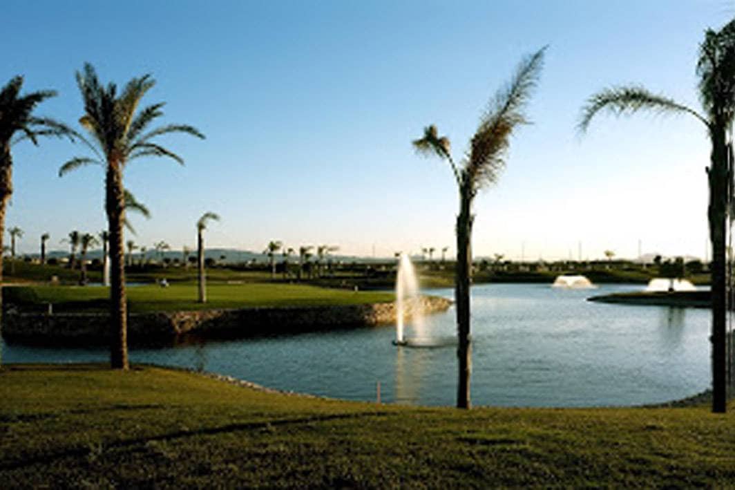 3 makuuhuone Huvila myytävänä paikassa Roda mukana uima-altaan 
autotalli - 799 000 € (Ref: 9509780)