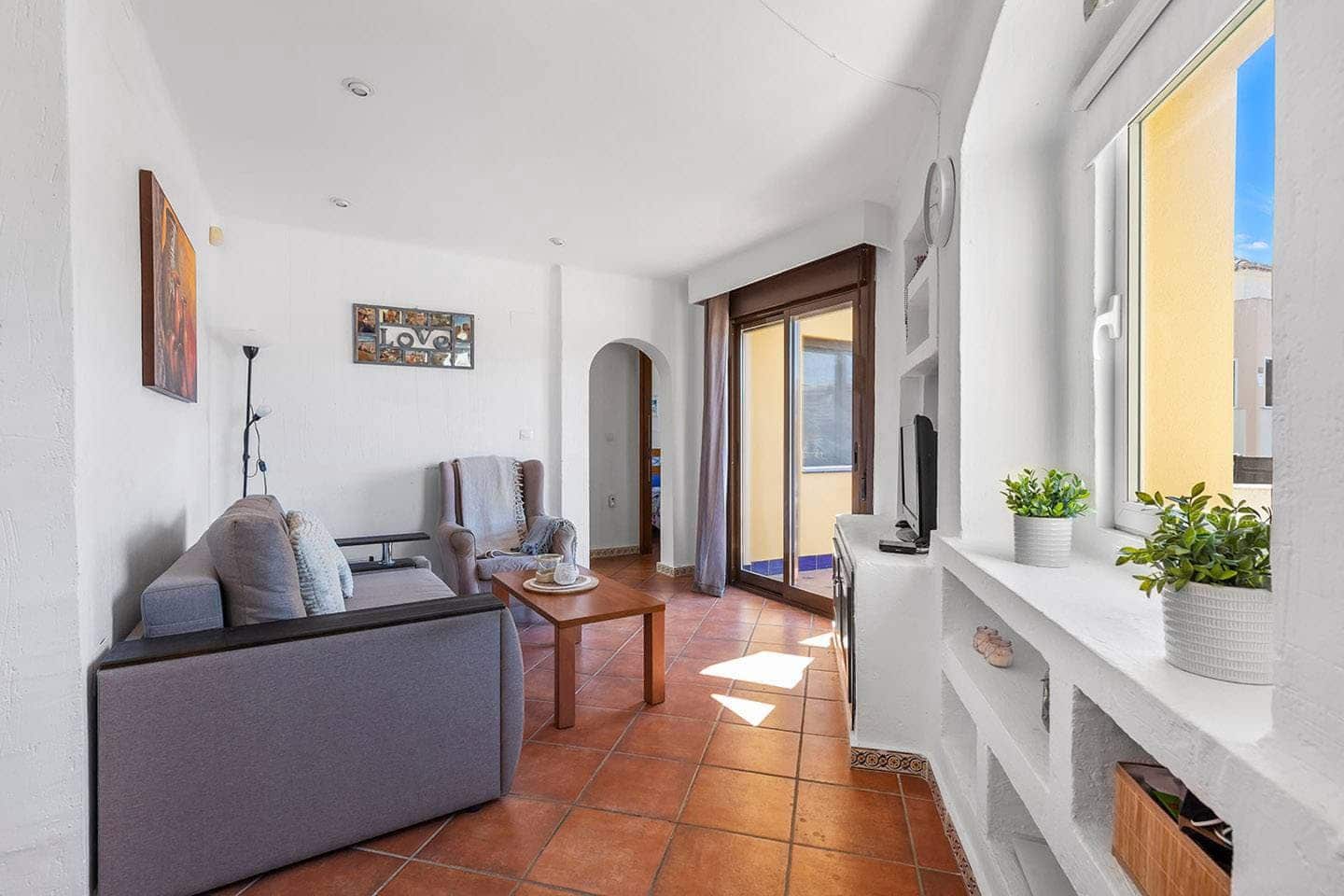 2 soveværelse Lejlighed til salg i Torrevieja med swimmingpool - € 210.000 (Ref: 9509785)