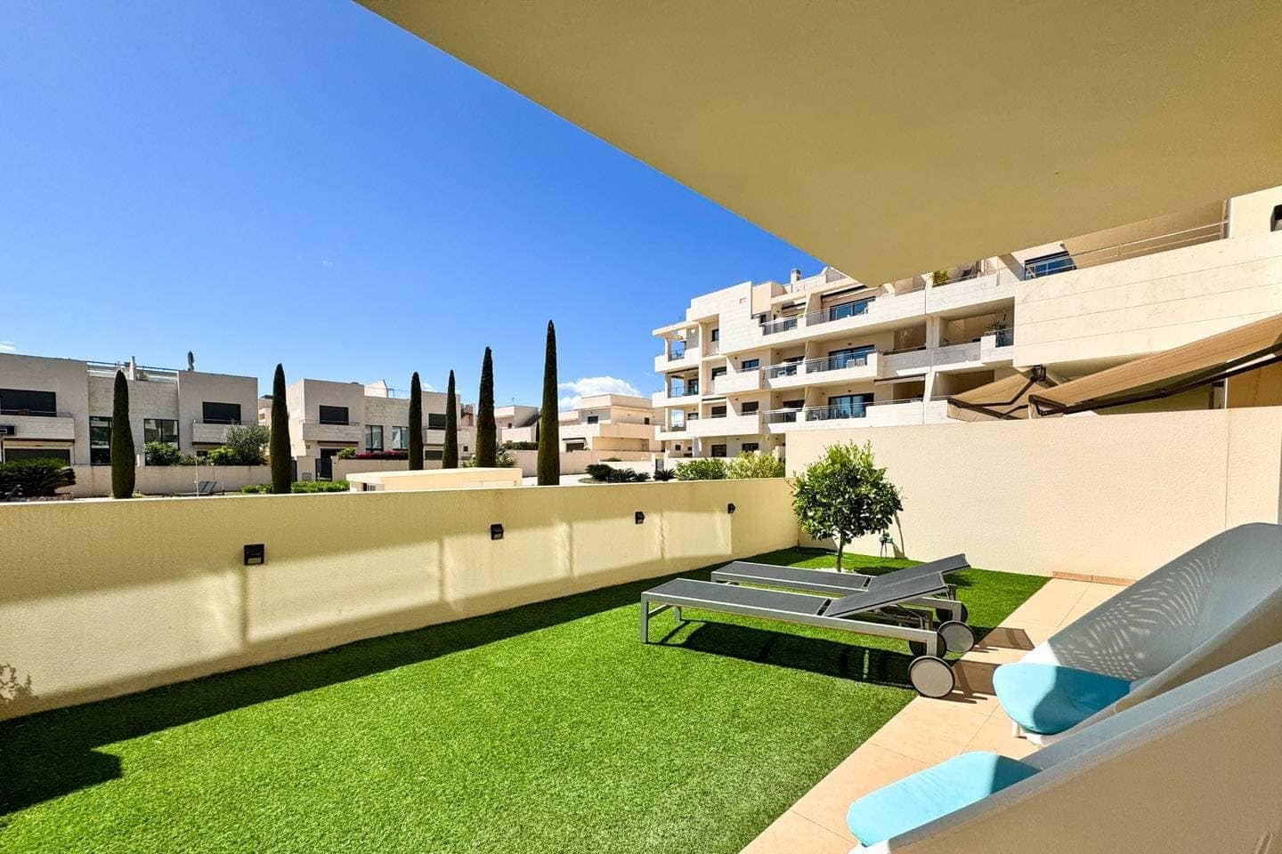 2 sypialnia Apartament na sprzedaż w Orihuela Costa z basenem garażem - 310 000 € (Ref: 9509792)