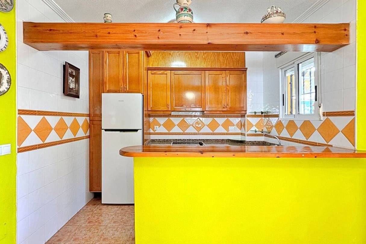 2 slaapkamer Huis te koop in Orihuela Costa met zwembad garage - € 189.000 (Ref: 9509793)