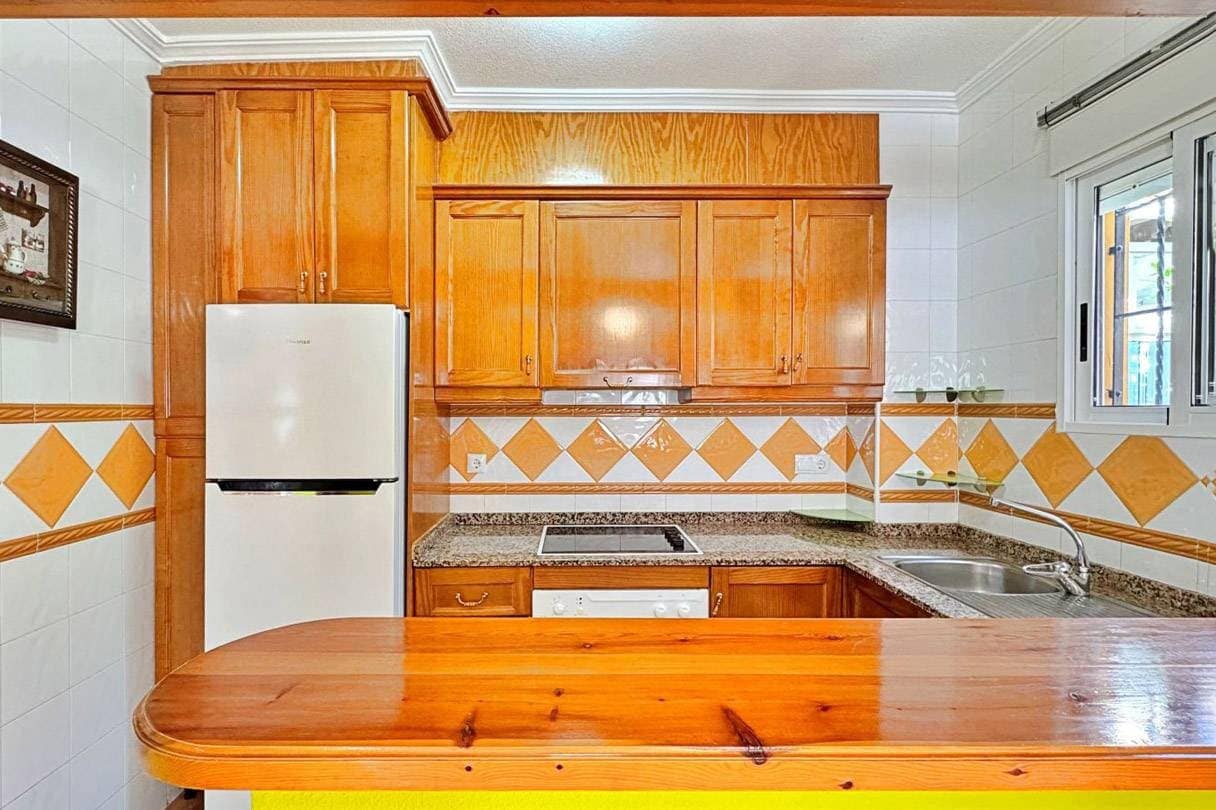 2 slaapkamer Huis te koop in Orihuela Costa met zwembad garage - € 189.000 (Ref: 9509793)