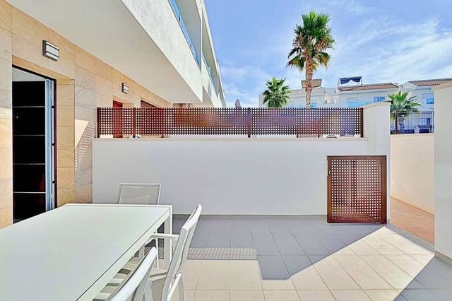 3 slaapkamer Huis te koop in Centro - Muelle Pesquero, Torrevieja met zwembad - € 339.000 (Ref: 9509794)