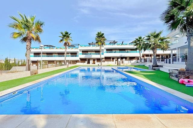 3 slaapkamer Huis te koop in Centro - Muelle Pesquero, Torrevieja met zwembad - € 339.000 (Ref: 9509794)