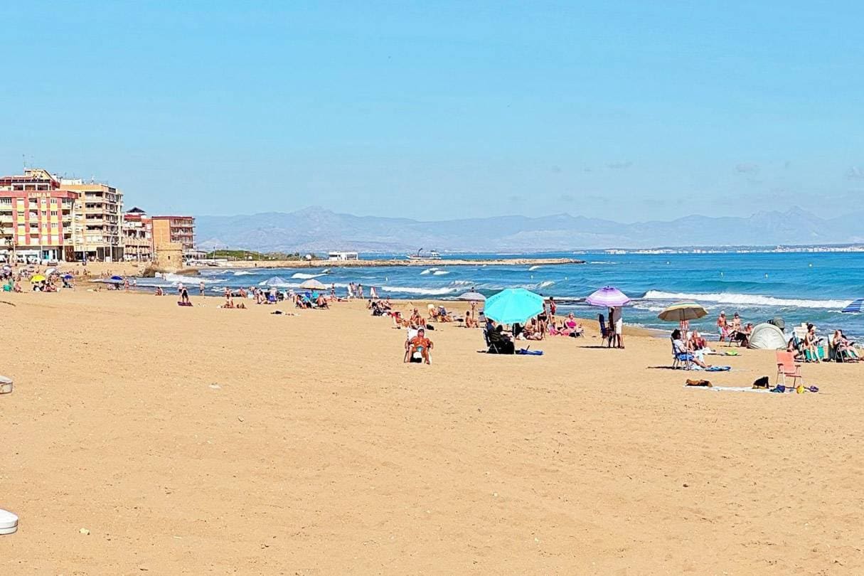 1 slaapkamer Appartement te koop in La Mata met zwembad garage - € 187.900 (Ref: 9509796)