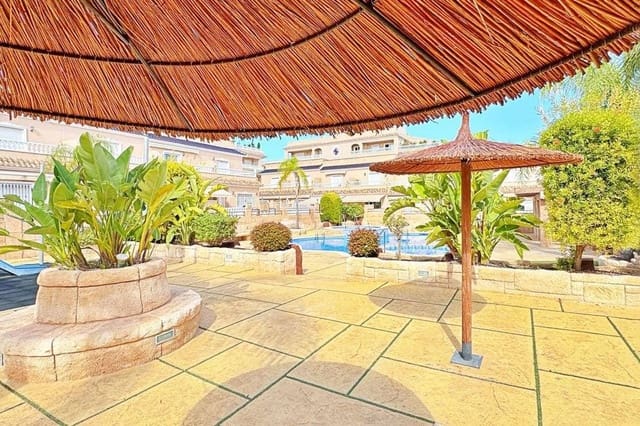 3 Zimmer Haus zu verkaufen in Villamartin, Orihuela mit Pool - 275.900 € (Ref: 9509797)