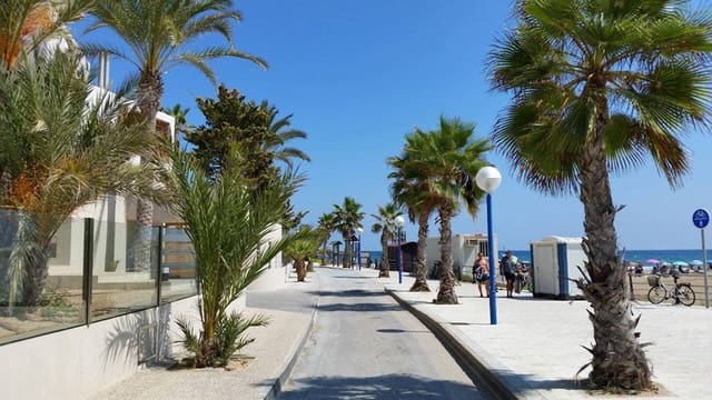 3 bedroom Apartment for sale in Playa Flamenca, Orihuela with pool garage - € 419,900 (Ref: 9509798)