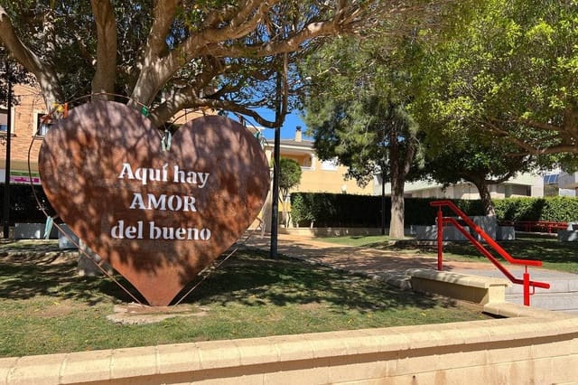 Apartamento de 3 habitaciones en San Miguel de Salinas en venta con piscina - 264.900 € (Ref: 9509831)