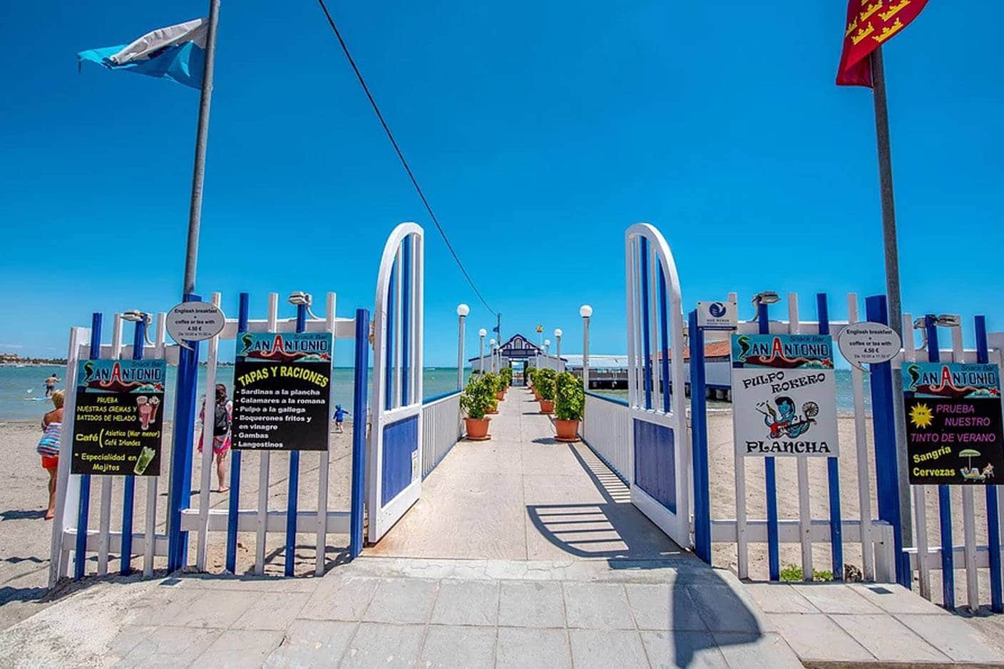 3 bedroom Villa for sale in Los Alcazares with pool garage - € 659,000 (Ref: 9509832)