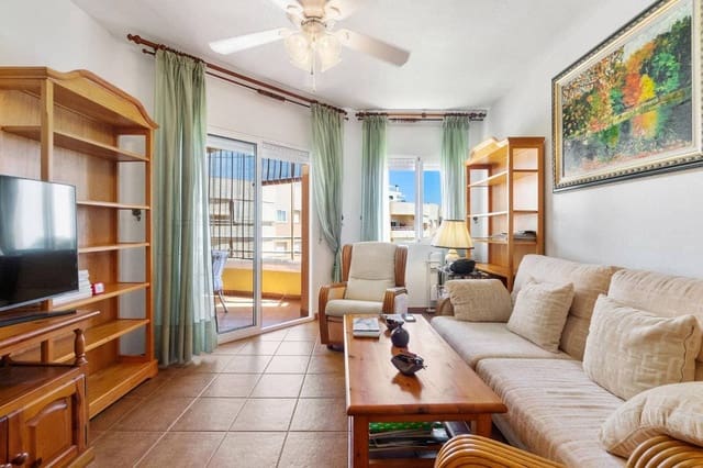 3 quarto Apartamento para venda em Dehesa de Campoamor, Orihuela com piscina garagem - 225 000 € (Ref: 9509836)