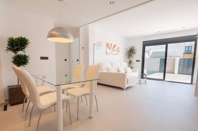 3 slaapkamer Villa te koop in La Marina, Elche / Elx met zwembad garage - € 392.000 (Ref: 9509843)