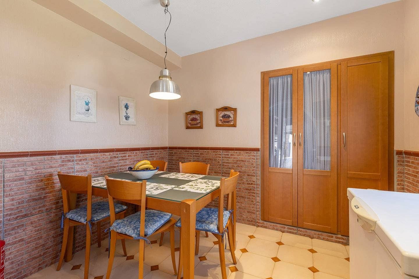 4 slaapkamer Villa te koop in Torrevieja met zwembad garage - € 735.000 (Ref: 9509845)