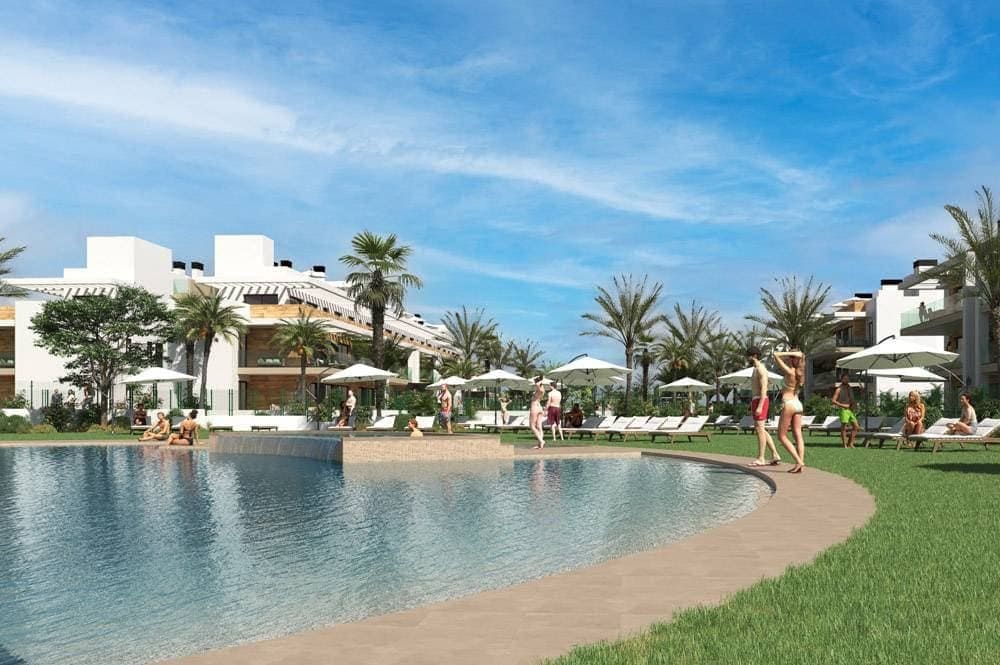 3 quarto Casa em Banda para venda em Los Alcazares com piscina garagem - 395 000 € (Ref: 9509880)