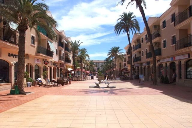 Apartamento de 3 habitaciones en Centro, Los Alcázares en venta con piscina garaje - 399.900 € (Ref: 9509886)