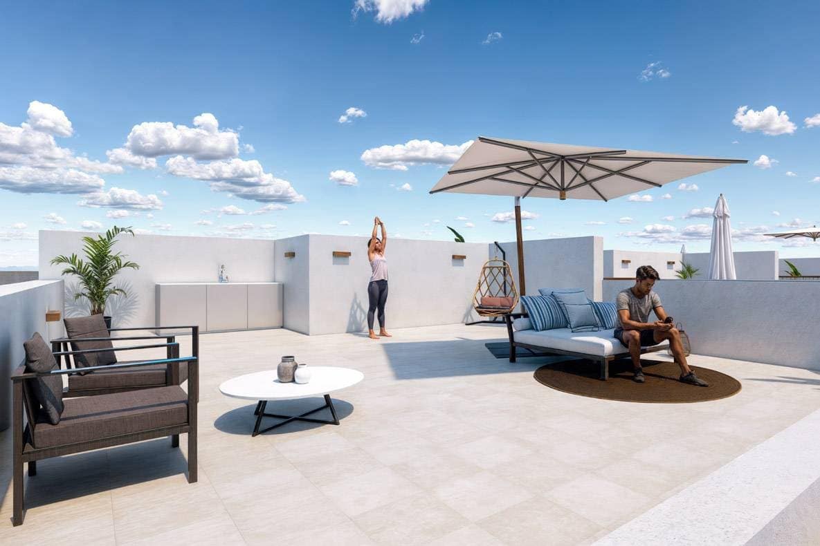 2 bedroom Villa for sale in Los Alcazares with pool garage - € 279,900 (Ref: 9509887)