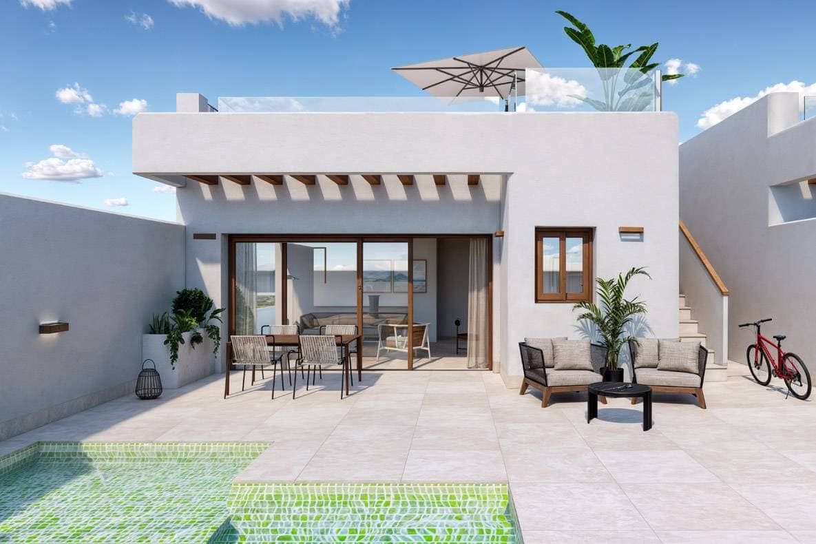 2 bedroom Villa for sale in Los Alcazares with pool garage - € 279,900 (Ref: 9509887)