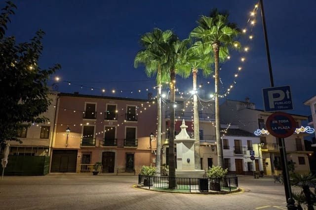 3 bedroom Villa for sale in Polop with garage - € 595,000 (Ref: 9509893)