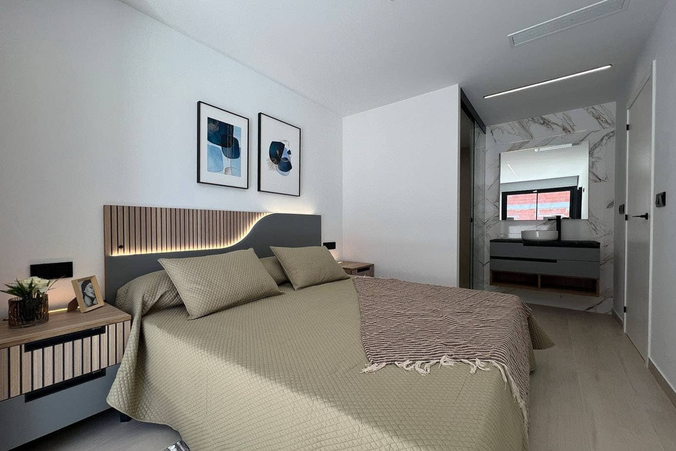 2 soveværelse Lejlighed til salg i Guardamar del Segura med swimmingpool garage - € 246.000 (Ref: 9509904)