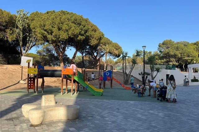 2 soveværelse Lejlighed til salg i Zona Pueblo, Guardamar del Segura med swimmingpool garage - € 246.000 (Ref: 9509904)