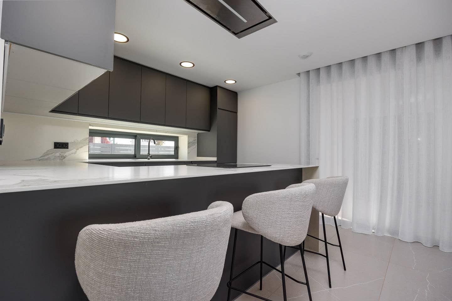 3 Zimmer Villa zu verkaufen in Torrevieja mit Pool Garage - 595.000 € (Ref: 9509921)