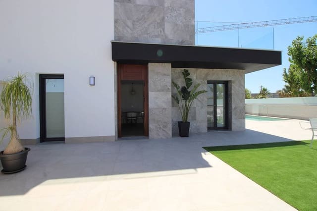 3 bedroom Villa for sale in Pilar de la Horadada ciudad, Pilar de la Horadada with pool garage - € 525,000 (Ref: 9509948)