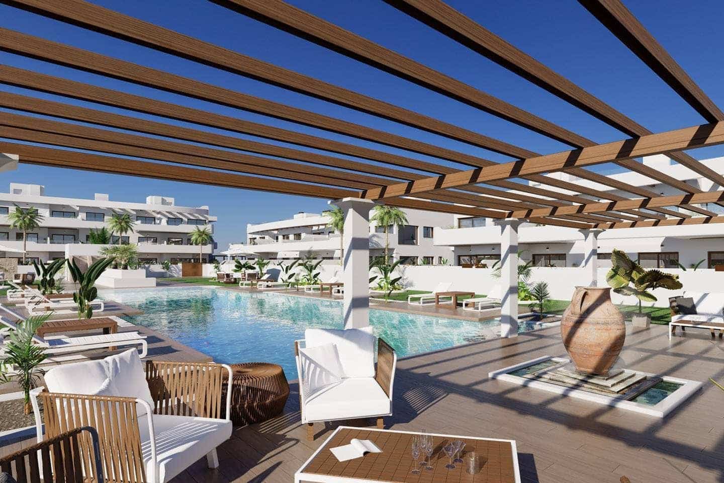 2 soveværelse Byhus til salg i Los Alcazares med swimmingpool garage - € 299.000 (Ref: 9509949)