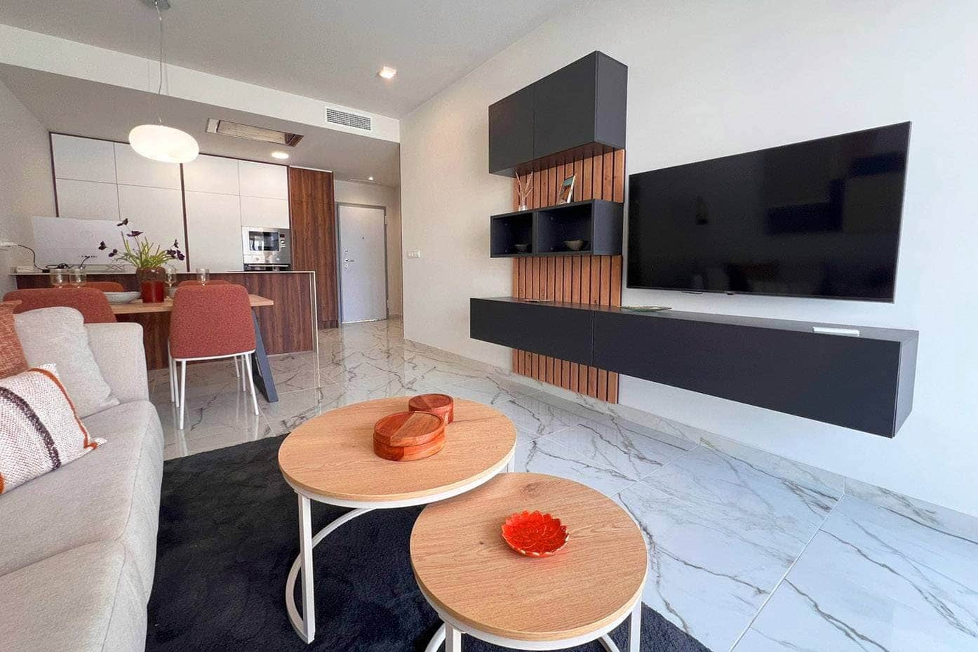 2 makuuhuone Huoneisto myytävänä paikassa San Miguel de Salinas mukana uima-altaan 
autotalli - 239 000 € (Ref: 9509953)