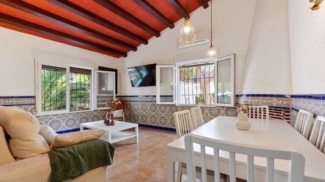 3 soveværelse Villa til salg i Punta Prima, Torrevieja med garage - € 430.000 (Ref: 9509969)