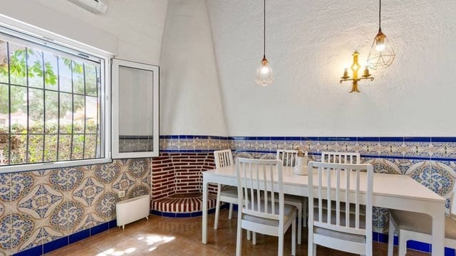 3 soveværelse Villa til salg i Punta Prima, Torrevieja med garage - € 430.000 (Ref: 9509969)