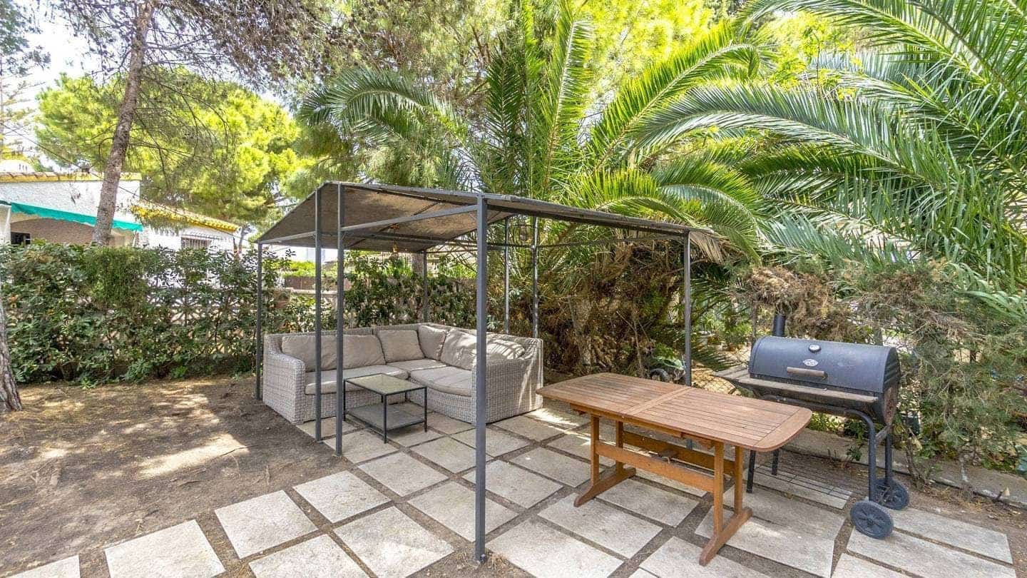 3 bedroom Villa for sale in Torrevieja with garage - € 430,000 (Ref: 9509969)