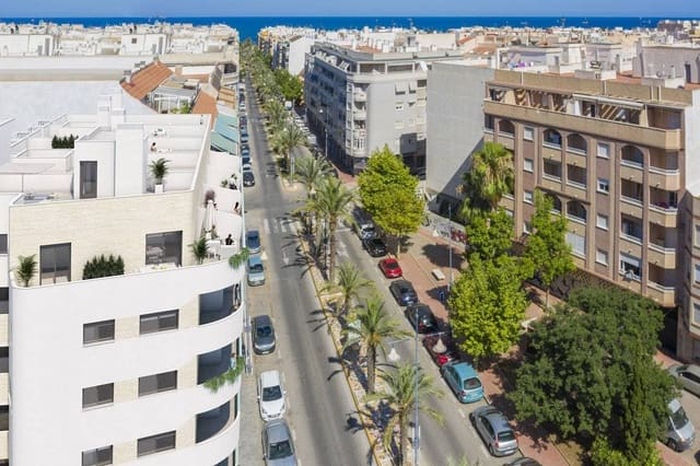 3 makuuhuone Huoneisto myytävänä paikassa Centro - Muelle Pesquero, Torrevieja mukana uima-altaan - 385 000 € (Ref: 9509972)