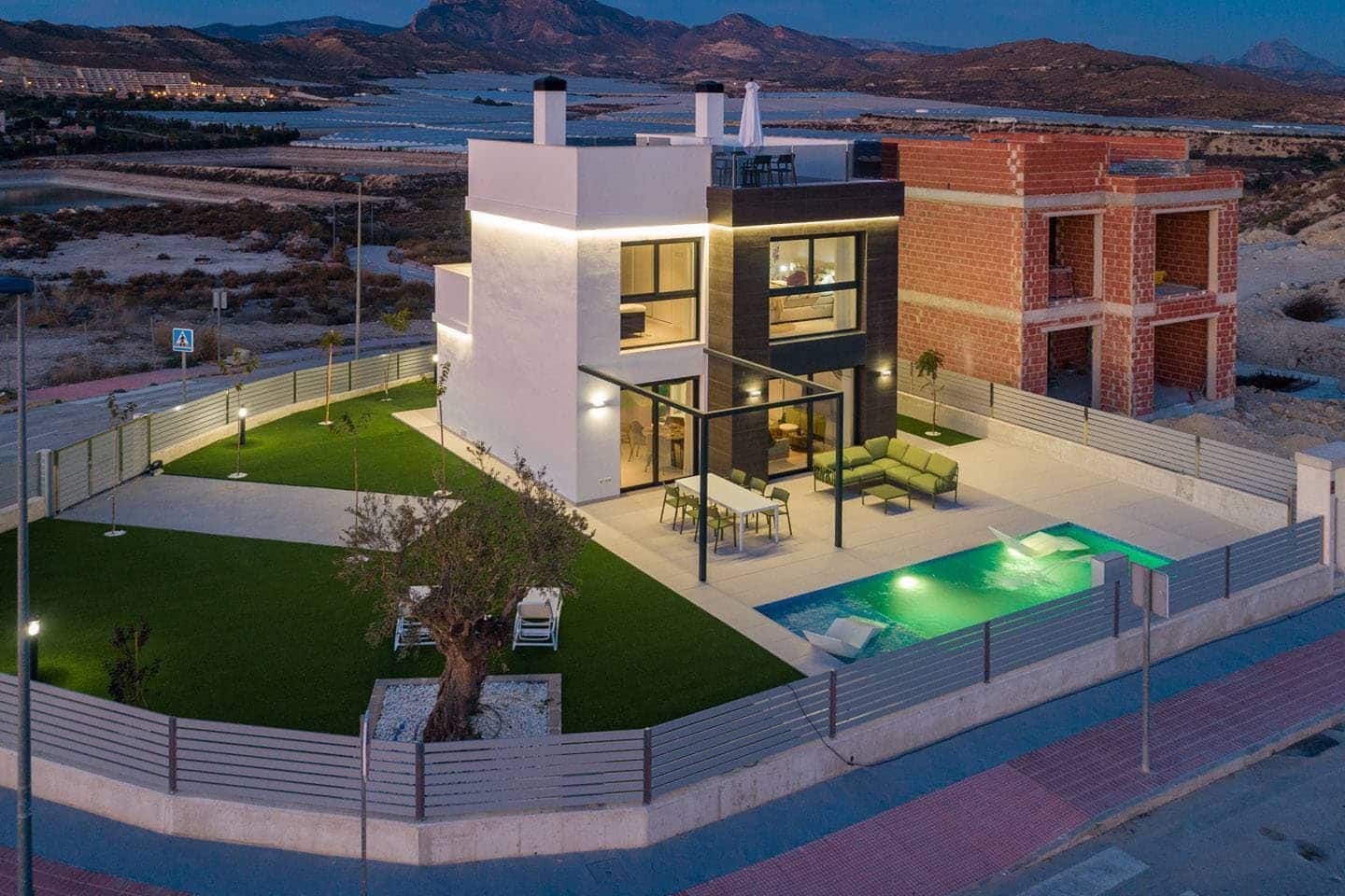 Chalet de 3 habitaciones en Muchamiel / Mutxamel en venta con piscina garaje - 450.000 € (Ref: 9516338)