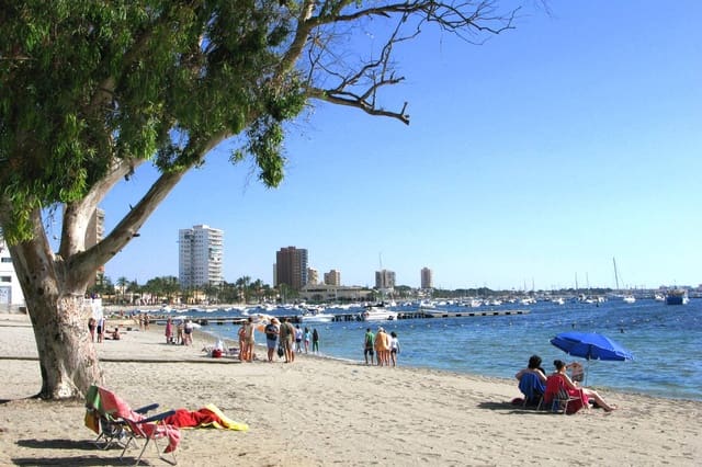 Apartamento de 2 habitaciones en San Pedro del Pinatar ciudad, San Pedro del Pinatar en venta con piscina - 229.900 € (Ref: 9631424)