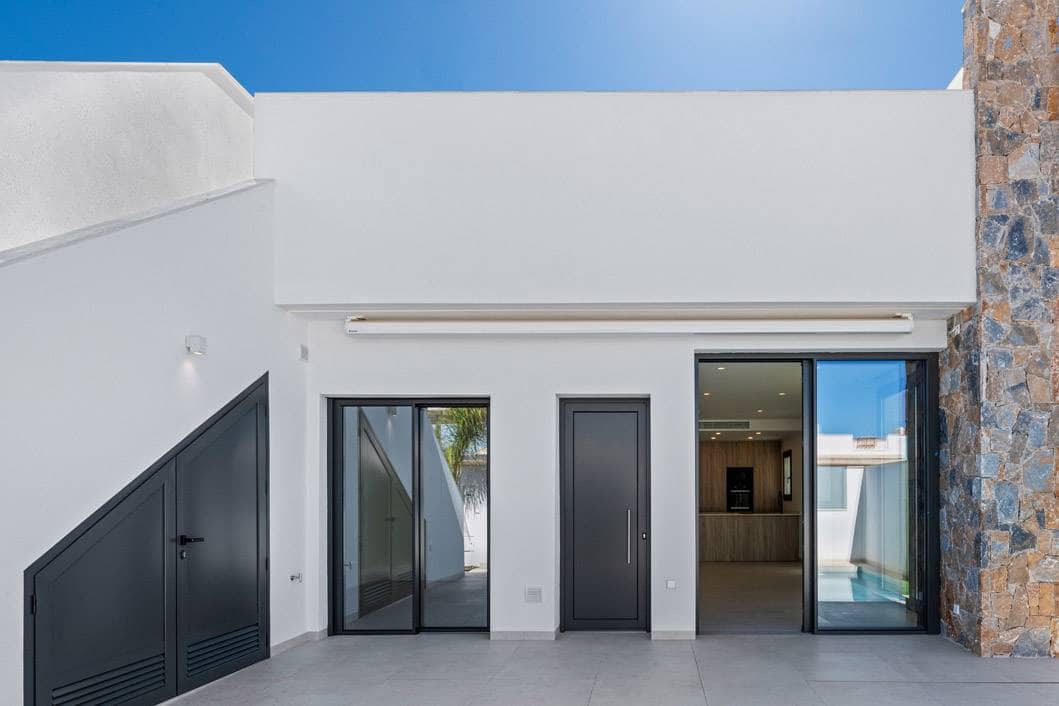 3 soveværelse Lejlighed til salg i Pilar de la Horadada med swimmingpool garage - € 339.900 (Ref: 9634725)