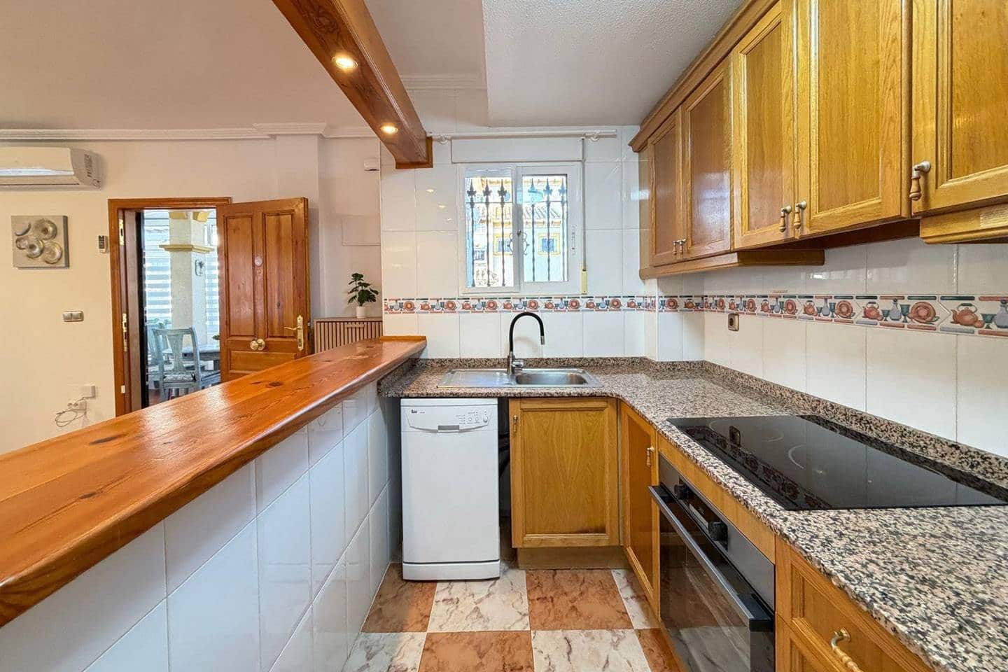 2 Zimmer Haus zu verkaufen in Orihuela Costa mit Pool Garage - 225.000 € (Ref: 9687494)