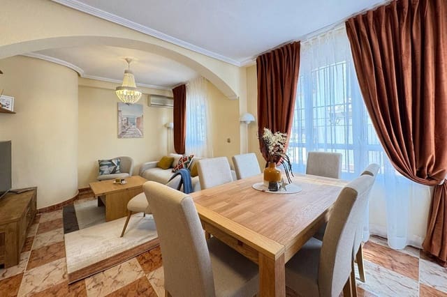 2 bedroom Townhouse for sale in Cabo Roig, Orihuela with pool - € 229,900 (Ref: 9687495)