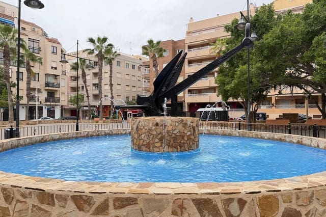 2 chambre Appartement à vendre à Centro - Muelle Pesquero, Torrevieja - 174 900 € (Ref: 9691631)