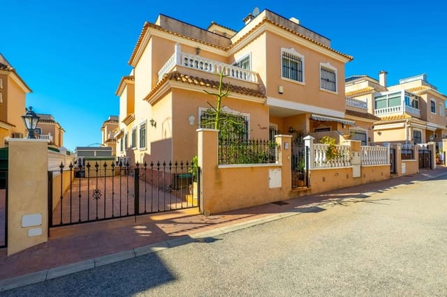 2 soveværelse Byhus til salg i La Regia, Orihuela med swimmingpool garage - € 250.000 (Ref: 9699699)
