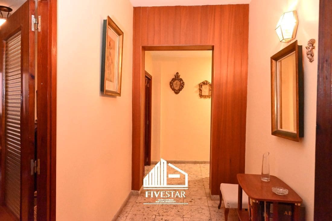 3 soveværelse Semi-Rækkehus til salg i Castello de la Ribera - € 180.000 (Ref: 8198017)