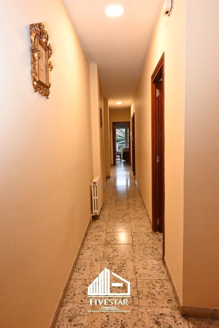 3 soveværelse Semi-Rækkehus til salg i Castello de la Ribera - € 180.000 (Ref: 8198017)